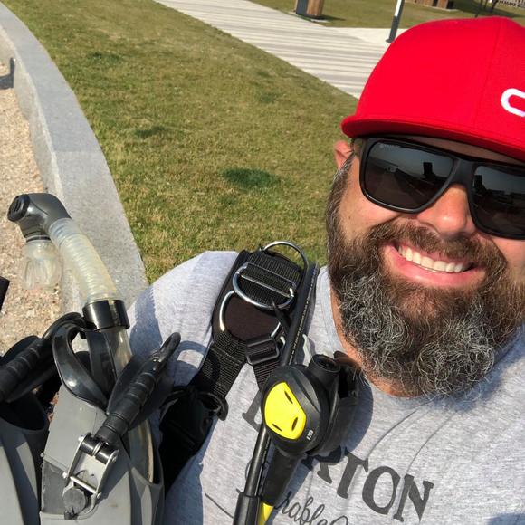 Meet your Posher, Vincent - Picture 1 of 1